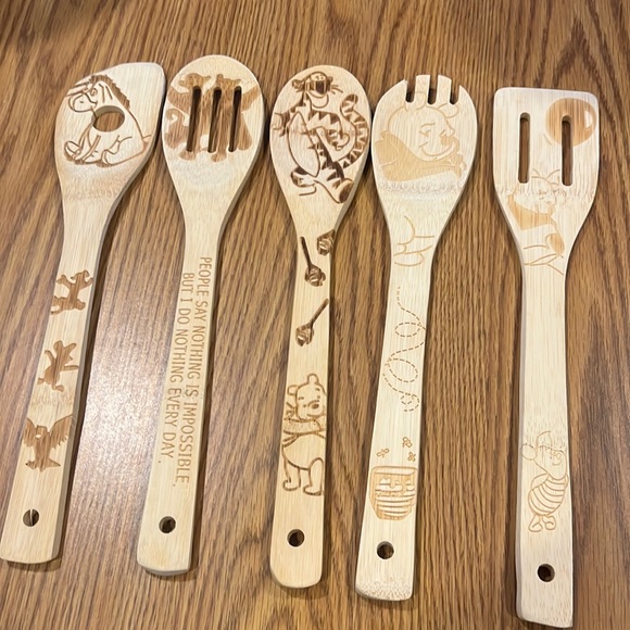 Kitchen 5 Piece Winnie The Pooh Friends Wooden Kitchen Utensil Set